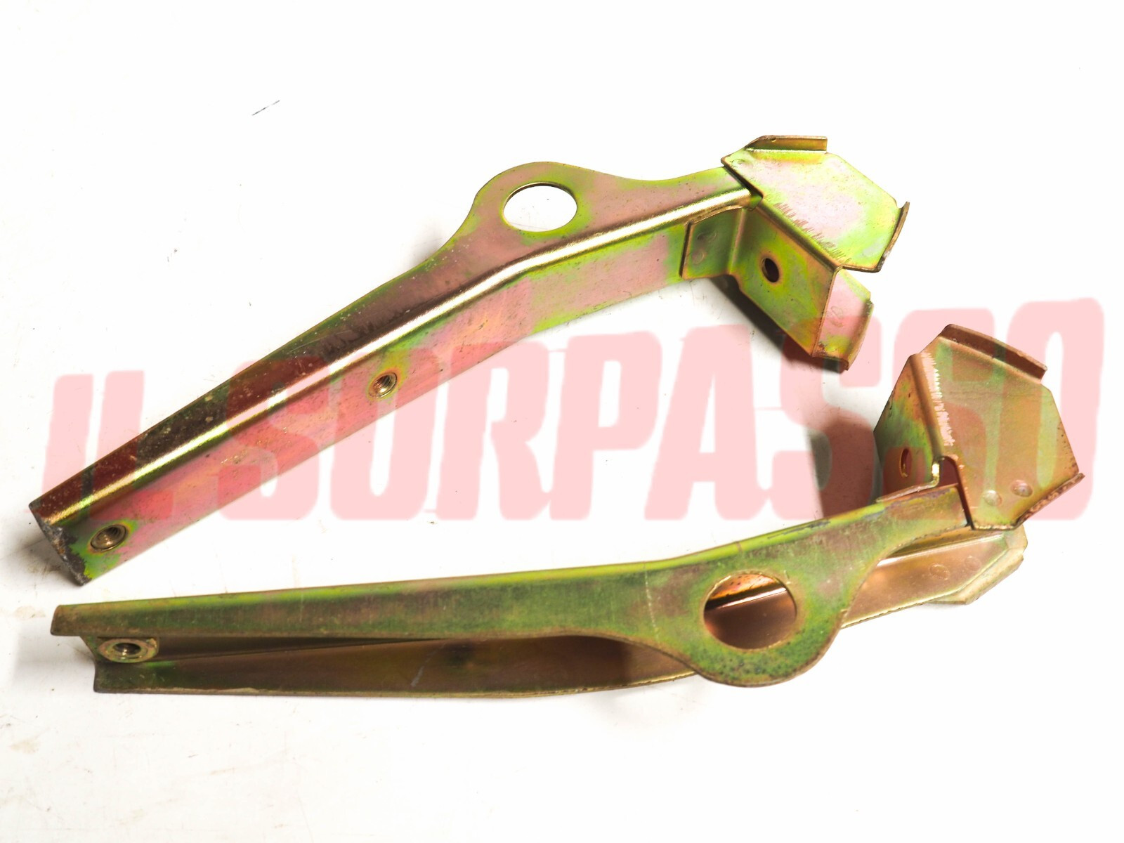 STAFFE PARAURTI POSTERIORE DESTRA SINISTRA FIAT 127 1 SERIE ORIGINALI STAFFE PARAURTI POSTERIORE DESTRA SINISTRA FIAT 127 1 SERIE ORIGINALI