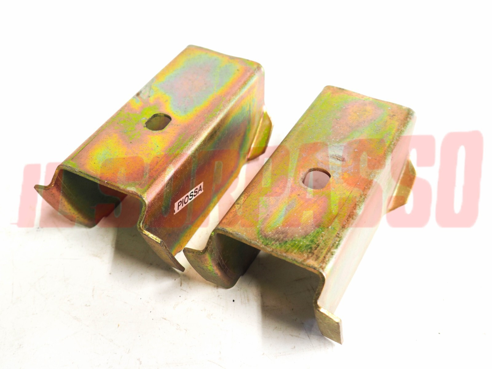 DISTANZIALI STAFFE PARAURTI ANTERIORI FIAT 127 SPECIAL ORIGINALI DISTANZIALI STAFFE PARAURTI ANTERIORI FIAT 127 SPECIAL ORIGINALI