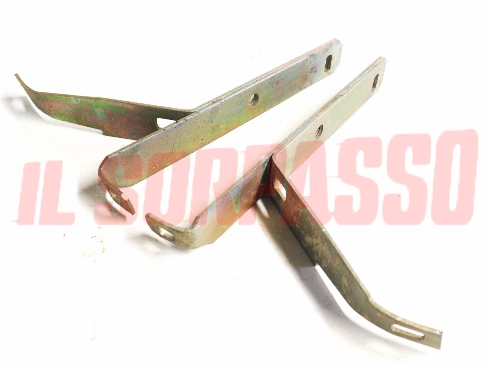 STAFFE PARAURTI ANTERIORE DESTRA + SINISTRA FIAT 128 BERLINA 1 SERIE - RALLY STAFFE PARAURTI ANTERIORE DESTRA + SINISTRA FIAT 128 BERLINA 1 SERIE - RALLY