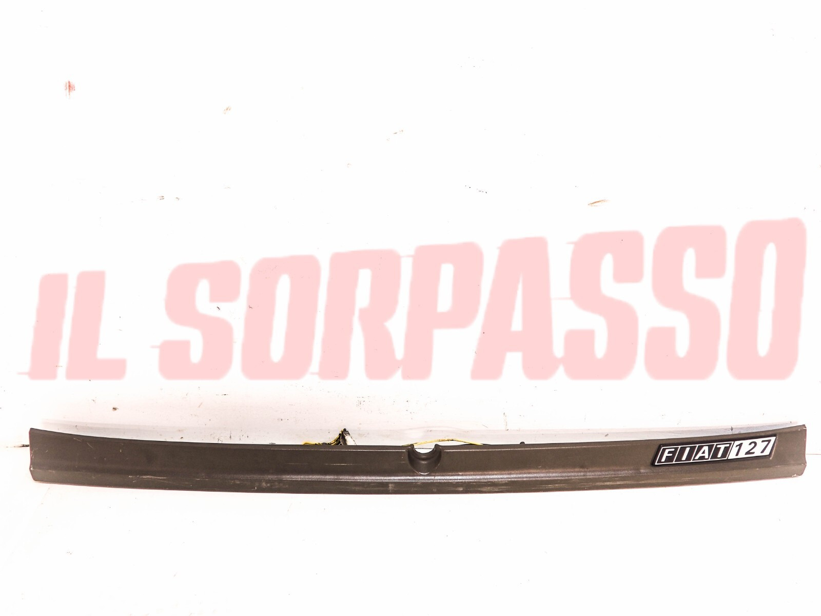 MODANATURA PORTELLONE POSTERIORE FIAT 127 3 SERIE + SPORT 75 HP ORIGINALE GRIGIA MODANATURA PORTELLONE POSTERIORE FIAT 127 3 SERIE + SPORT 75 HP ORIGINALE GRIGIA