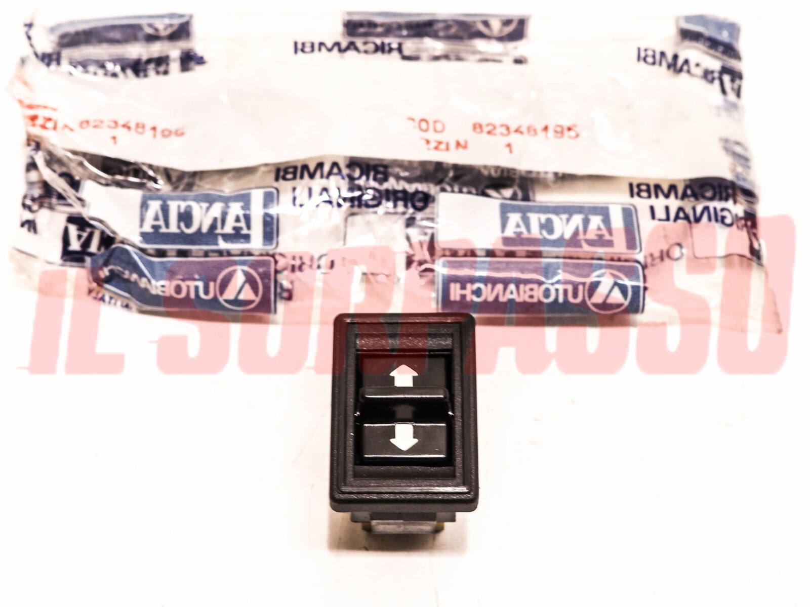 INTERRUTTORE PULSANTE ALZAVETRO LANCIA BETA BERLINA ORIGINALE 82348195 INTERRUTTORE PULSANTE ALZAVETRO LANCIA BETA BERLINA ORIGINALE 82348195