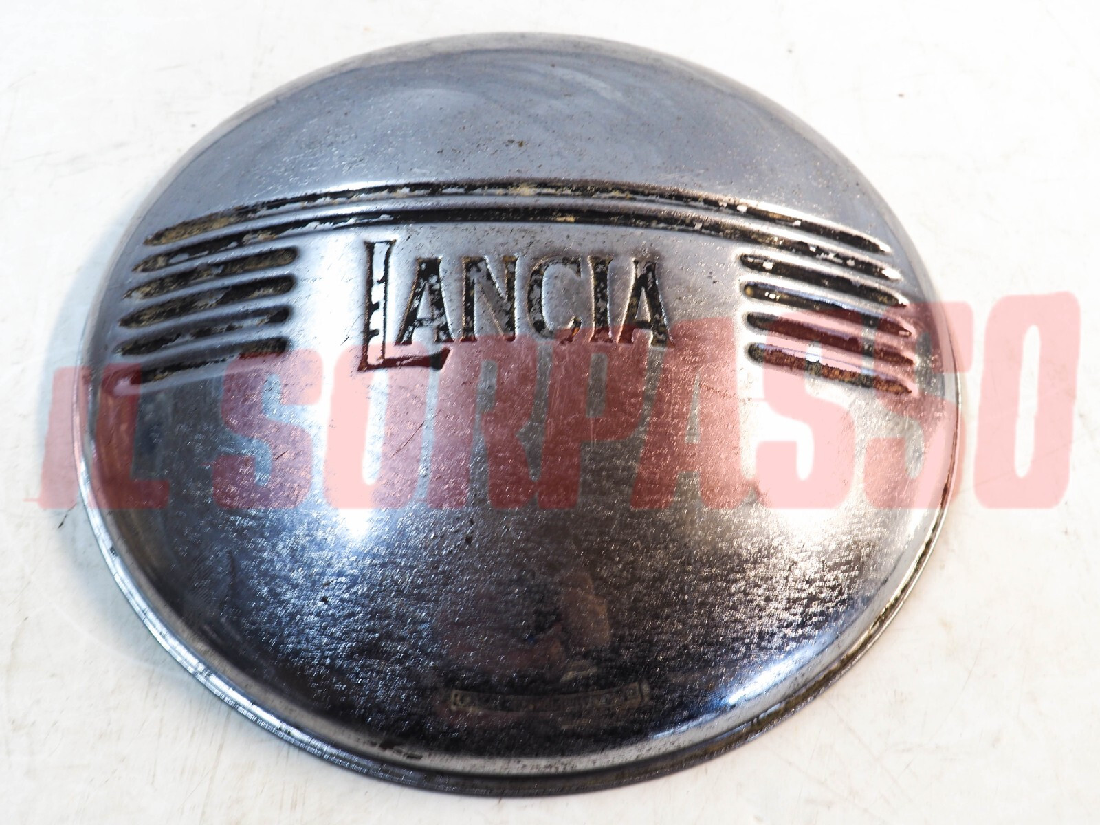 COPPA RUOTA CERCHIO BORCHIA LANCIA APRILIA 1500 cc ORIGINALE FERGAT COPPA RUOTA CERCHIO BORCHIA LANCIA APRILIA 1500 cc ORIGINALE FERGAT