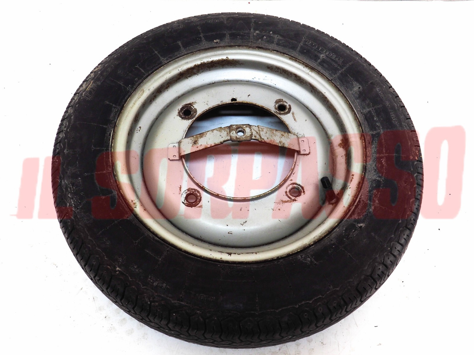CERCHIO RUOTA DI SCORTA GOMMA CEAT FIAT 500 R 3,5 X 12 ORIGINALE CERCHIO RUOTA DI SCORTA GOMMA CEAT FIAT 500 R 3,5 X 12 ORIGINALE