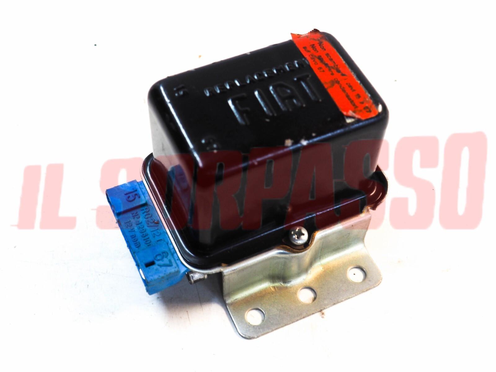 REGOLATORE TENSIONE RC212D FIAT 124 COUPE SPIDER 125 DINO 130 RC2/12D 4296100 REGOLATORE TENSIONE RC212D FIAT 124 COUPE SPIDER 125 DINO 130 RC2/12D 4296100