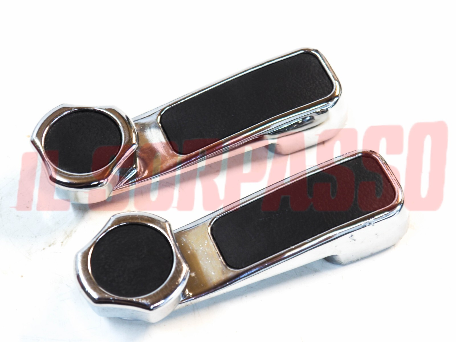MANIGLIE ALZAVETRO ALFA ROMEO GT GIULIA DUETTO 1750 2000 BERLINA ORIGINALI NOS MANIGLIE ALZAVETRO ALFA ROMEO GT GIULIA DUETTO 1750 2000 BERLINA ORIGINALI NOS