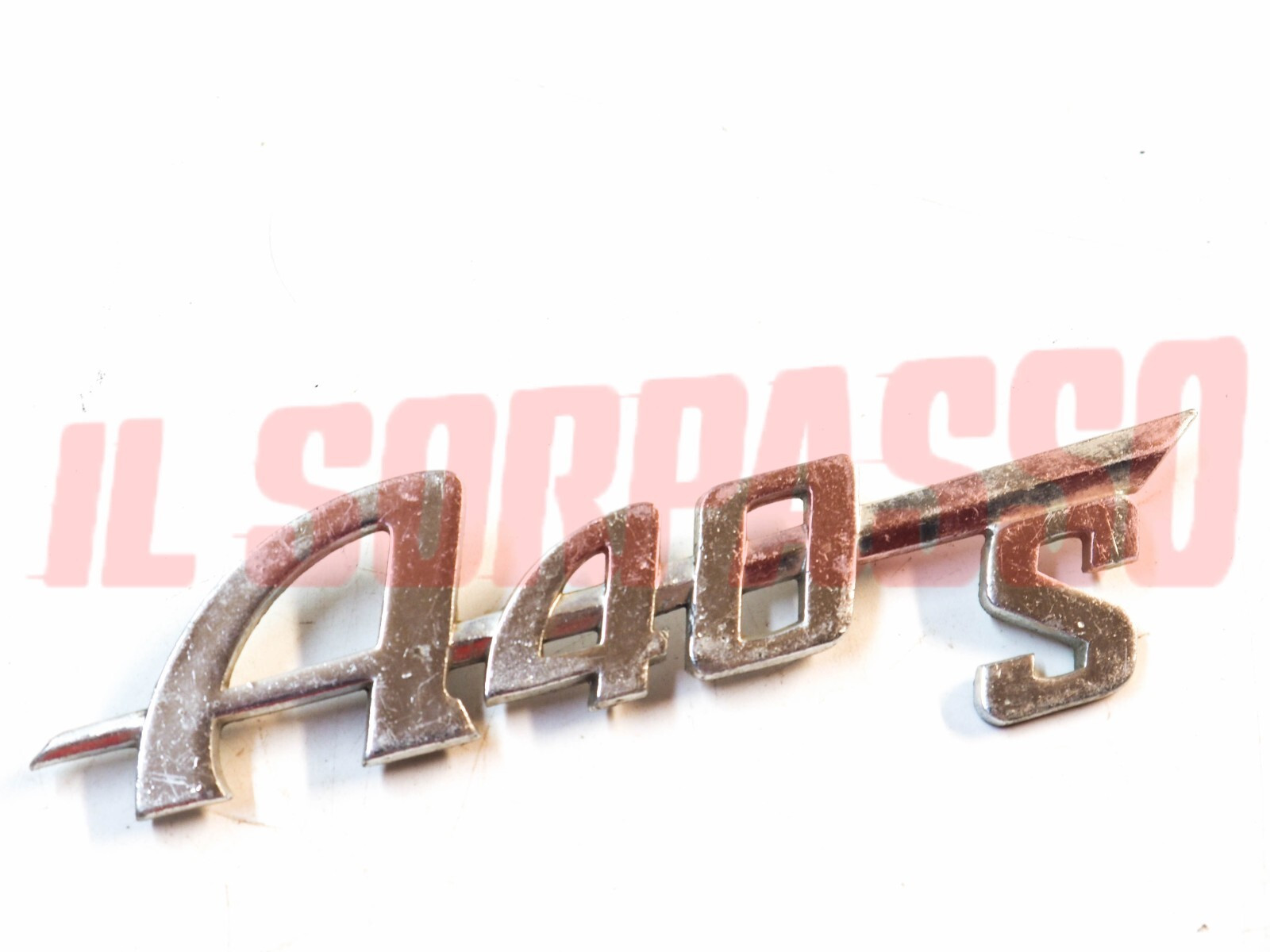 SCRITTA SIGLA AUSTIN A40 S ORIGINALE IN ALLUMINIO SCRITTA SIGLA AUSTIN A40 S ORIGINALE IN ALLUMINIO
