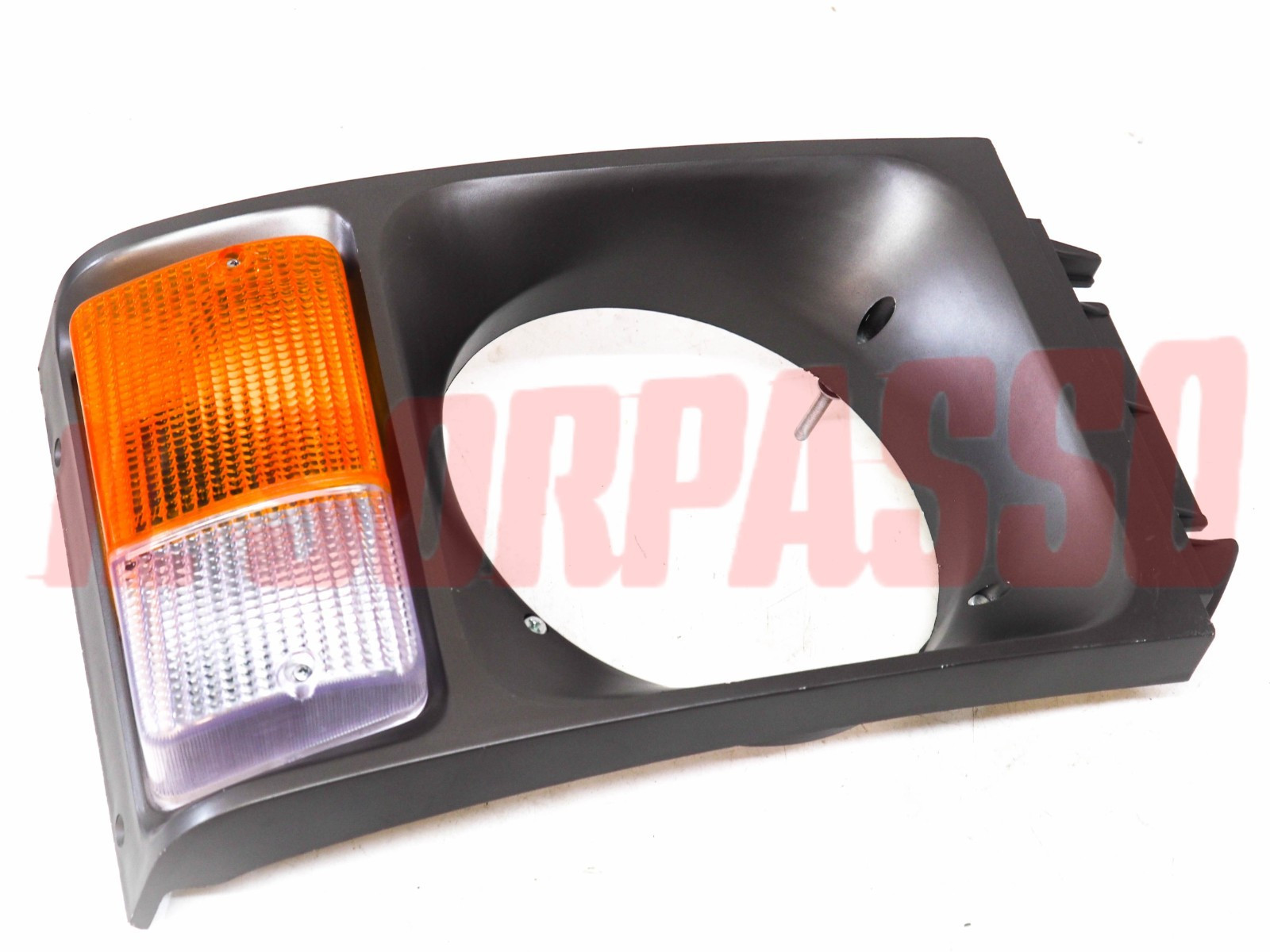 CORNICE CERCHIO FARO + FANALINO DESTRO IVECO OM 40 50 ORIGINALE GRIGIO SCURO CORNICE CERCHIO FARO + FANALINO DESTRO IVECO OM 40 50 ORIGINALE GRIGIO SCURO