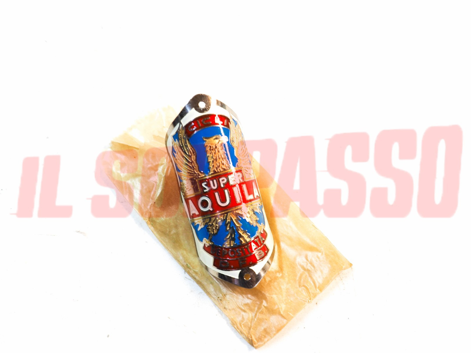 STEMMA LOGO FREGIO SMALTATO CANOTTO BICI BICICLETTA SUPER AQUILA ORIGINALE STEMMA LOGO FREGIO SMALTATO CANOTTO BICI BICICLETTA SUPER AQUILA ORIGINALE