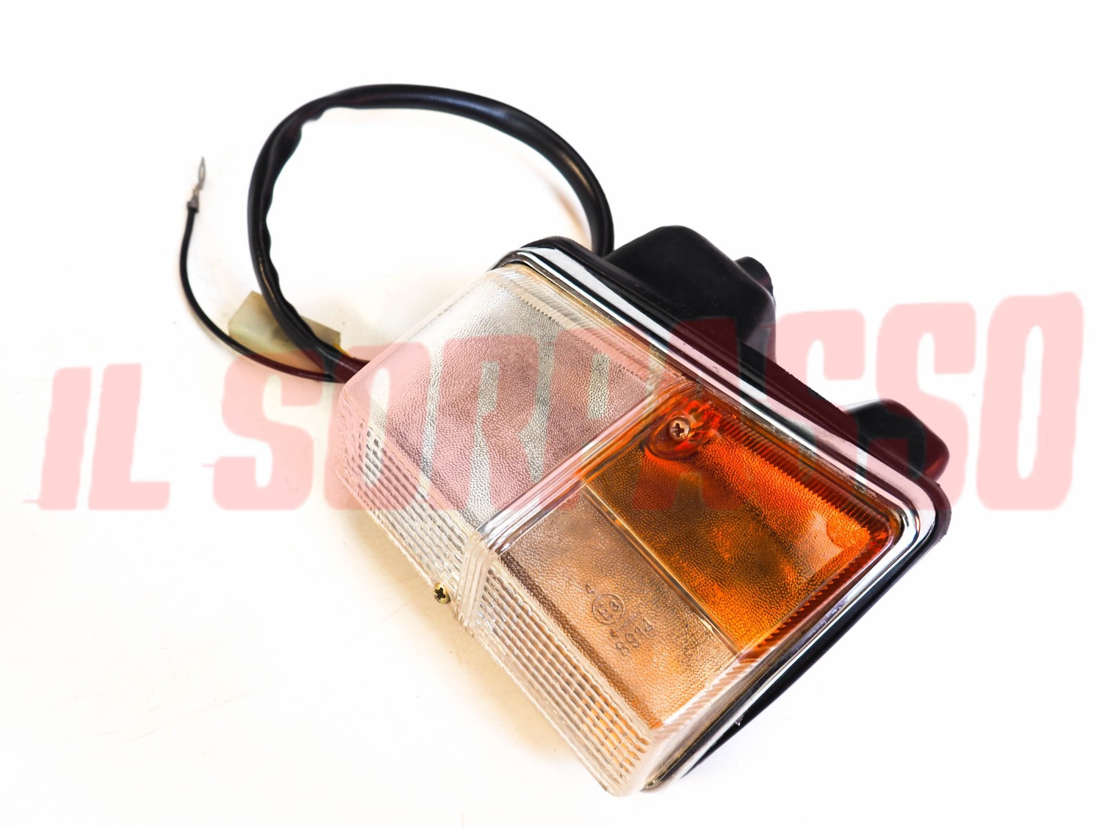 FANALINO ANTERIORE FRECCIA SINISTRO + CUFFIA FIAT 616 FURGONE ALTISSIMO FANALINO ANTERIORE FRECCIA SINISTRO + CUFFIA FIAT 616 FURGONE ALTISSIMO