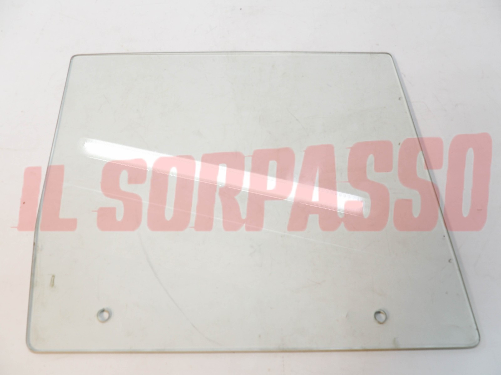 VETRO SCENDENTE PORTA DESTRA - SINISTRA FIAT 124 SPIDER SPORT ORIGINALE VETRO SCENDENTE PORTA DESTRA - SINISTRA FIAT 124 SPIDER SPORT ORIGINALE