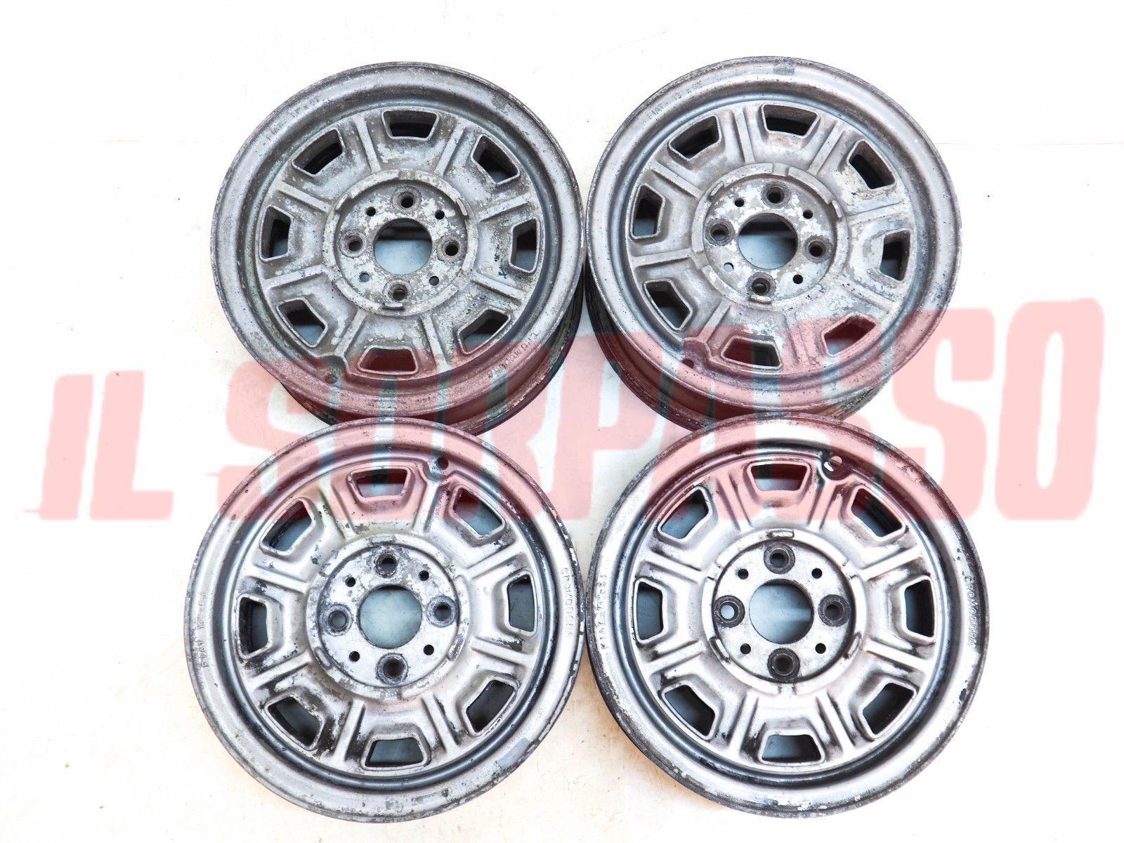CERCHI RUOTA FIAT CROMODORA 5 x 13 FIAT 125 SPECIAL 850 124 COUPE - SPIDER CERCHI RUOTA FIAT CROMODORA 5 x 13 FIAT 125 SPECIAL 850 124 COUPE - SPIDER