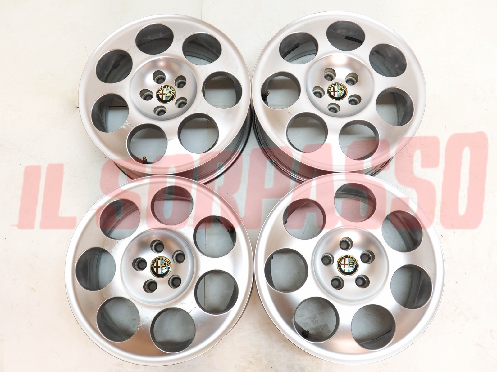 4 CERCHI RUOTA + TAPPI STEMMI ALFA ROMEO 147 156 GTA 6.5X16 ORIGINALI 60678535