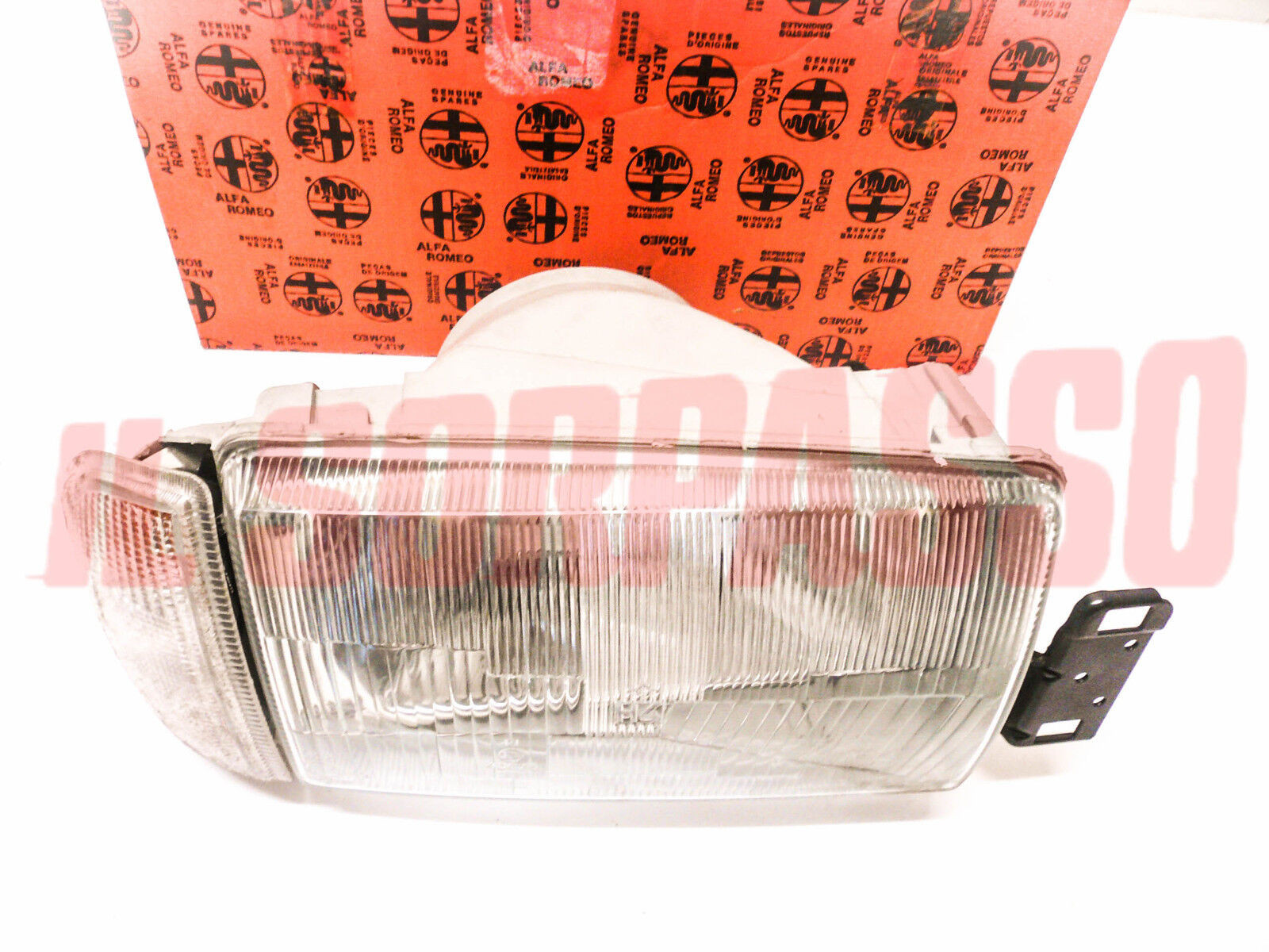 GRUPPO OTTICO FANALE FARO DESTRO + FANALINO FRECCIA ALFA ROMEO 33 SIEM GRUPPO OTTICO FANALE FARO DESTRO + FANALINO FRECCIA ALFA ROMEO 33 SIEM