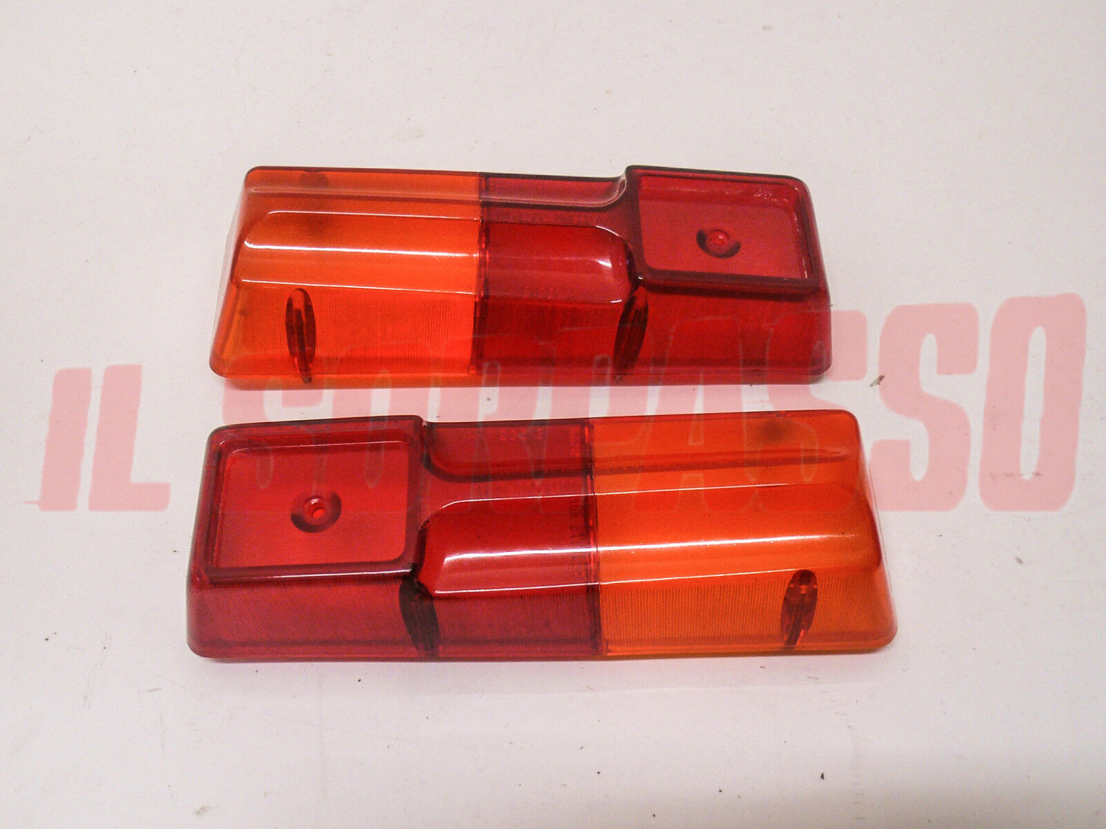 PLASTICHE FANALI FARI POSTERIORI ALFA ROMEO 2600 BERLINA ALTISSIMO ORIGINALI PLASTICHE FANALI FARI POSTERIORI ALFA ROMEO 2600 BERLINA ALTISSIMO ORIGINALI