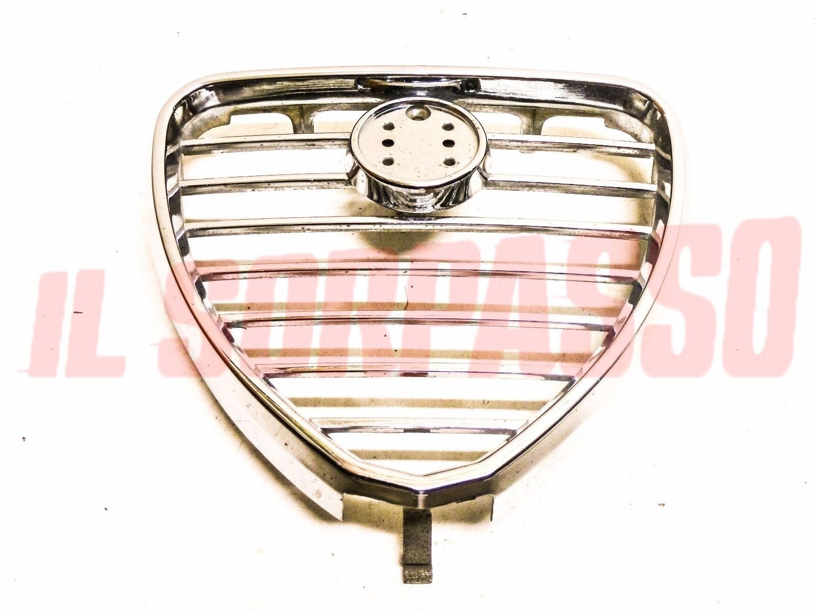 SCUDO MASCHERINA ALFA ROMEO 2000 BERLINA ORIGINALE DIFETTATO SCUDO MASCHERINA ALFA ROMEO 2000 BERLINA ORIGINALE DIFETTATO