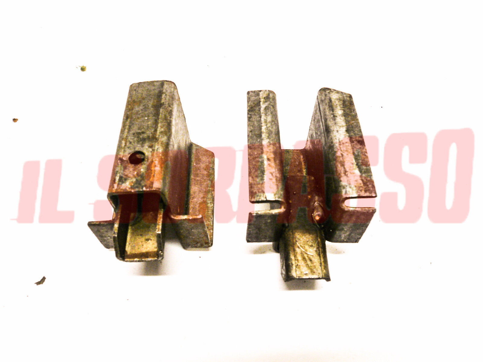 SUPPORTI ALLOGGIAMENTO MARTELLETTO CRIC FIAT 126 ORIGINALI SUPPORTI ALLOGGIAMENTO MARTELLETTO CRIC FIAT 126 ORIGINALI